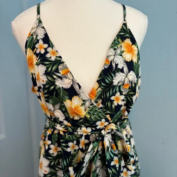 SHEIN Navy Dress with Orange and White Tropical Floral Design - Picture 2 of 6